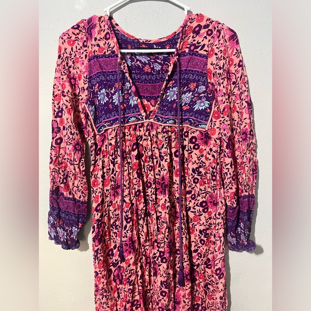 Flowy Floral Print Bohemian Midi Dress with V-Neck and Tassel Size Small - Picture 2 of 4